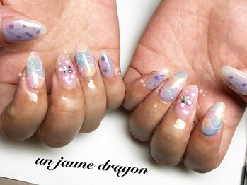 アン ジョーヌドラゴ/パステルネイル