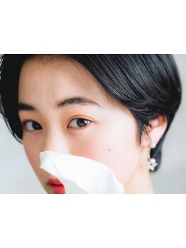 ナチュラル上品な目元にしたい