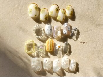 シルニー リム(Silny rim)/アシンメトリーニュアンスネイル