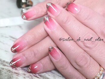 サロン ド ネイル オリーブ/カラグラ（ラメ追加）