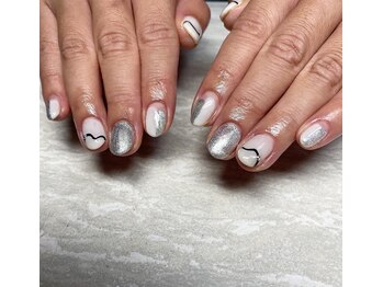 ジュリネイル(JULIE NAIL)/毎月変わるアート♪