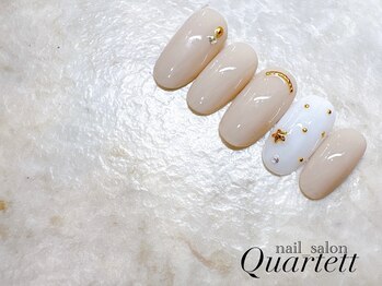 【ホワイト×スター×ドット】