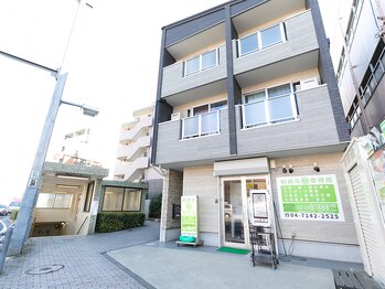 ネイルサロンウルラ(Ulula)/こちらの建物3階になります。