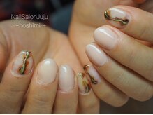 ジュジュ(Juju)/秋のニュアンスネイル