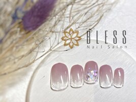 根元に花咲くシンプルネイル☆