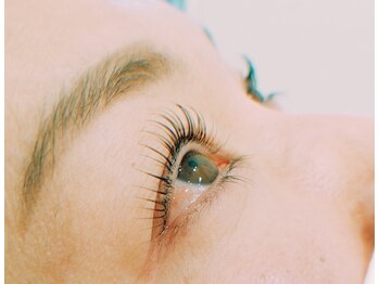 シェリー(Cherie)/ラッシュリフト