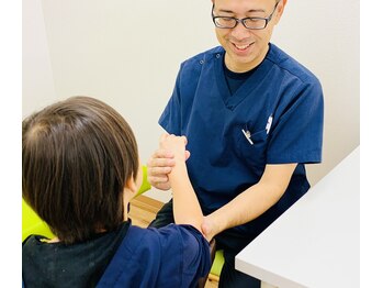 どんぐり鍼灸院 接骨院/全員が国家資格保有のスタッフ