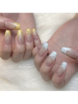リッシュ ドゥ(RICHE deux)/夏色カラーフレンチネイル♪