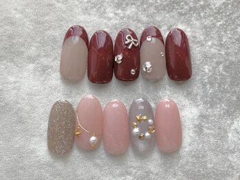 ネイルサロンリュクス (nailsalon Luxe)の写真/厳選された華やかな定額ネイル♪手作業orマシーン施術が選べて、パラジェルにも変更可◎行き届いた施術