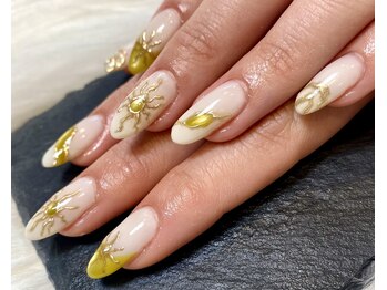 フリーミ(FREEME)の写真/【美フォルム】艶× フォルムにこだわる上品ネイル