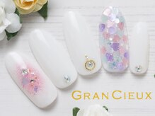 クアトログランシュ 青葉台(QUATRO×GranCieux)/ハート×チークネイル／7500円