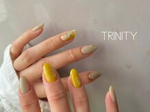 トリニティー(TRINITY)/イエロー　ニュアンス　