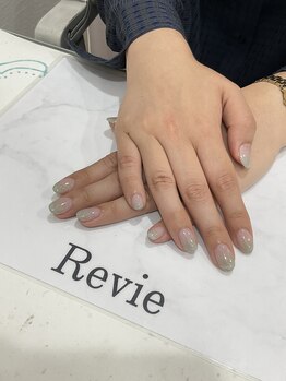 レビー(Revie)/グラデーション