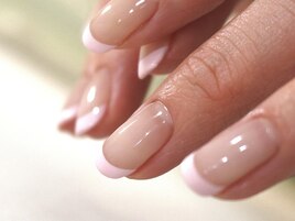 フレンチネイル/フィルイン