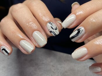 ロナネイル(RONA NAILS)/