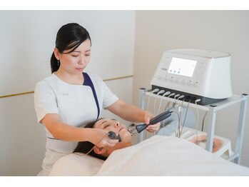 プラウド(Proud)/筋肉ケアフェイシャル