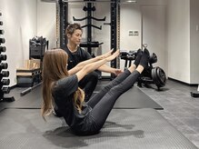 トップスタイル パーソナルジム(TOPSTYLE PERSONAL GYM)の雰囲気（ピラティスもウォーミングアップで取り入れています♪）