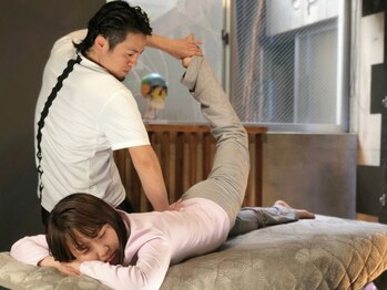 ベアフット(BARE FOOT)/骨盤矯正×姿勢美ライン