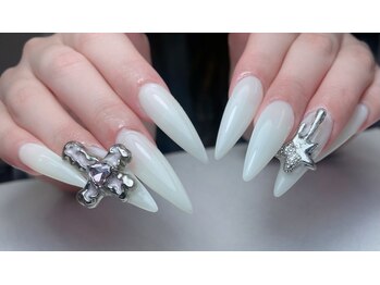 メオネイル(MEO NAIL)/チップ長さだし