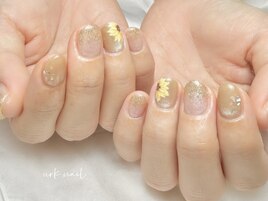 ひまわりネイル　向日葵ネイル