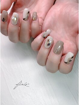 フレア(flair)/大人上品ネイル