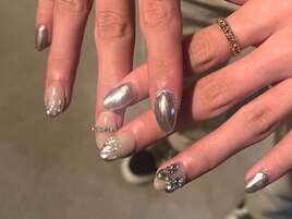 シルバーミラーネイル