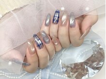 ヘレネ(Helene)/チェックネイル