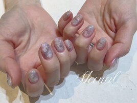 キラキラニュアンスネイル