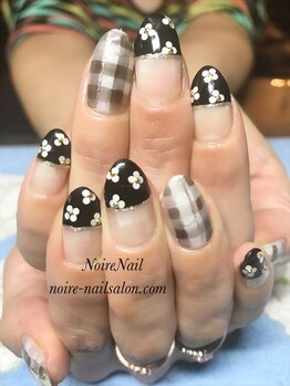 ノワール ネイルアンドスクール(Noire)/