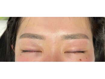 ドーズ(DOUZE)/美眉スタイリング