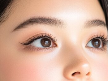 シルフバイアリープ(Silfe by ALEAP)の写真/垢抜けたいなら、まず眉毛から！自己流の眉メイクはもう卒業。プロによるデザインで印象をチェンジ★