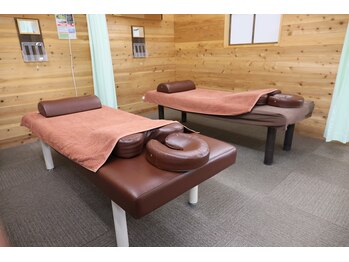 やぎ鍼灸接骨院/ベットルーム