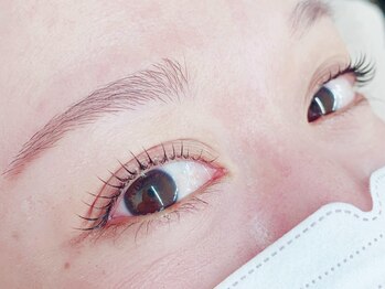 ブロンズアイ(BRONZE EYE)/目尻に流して横長にデザイン☆