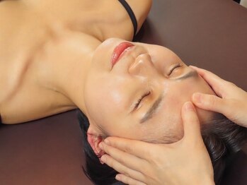 メグムサロン(Megumu Salon)/空ルート/頭痛/マッサージ