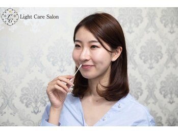 ライトケアサロン 渋谷店(Light Care Salon)/４ 上下の唇にワセリンを塗布