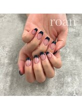 ロアンネイル(roan nail)/黒フレンチ