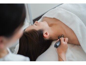 プラウド(Proud)/胸鎖乳突筋が綺麗に