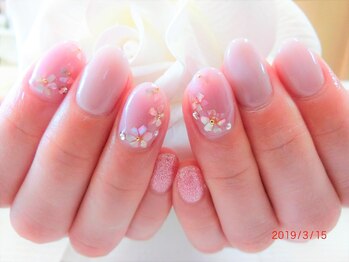 グランチュール(Grantulle)/シェルフラワーネイル