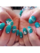 トータルサロン 白べぇーっ プラス/ティファニーネイル