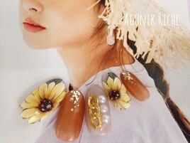 【ひまわりネイル】