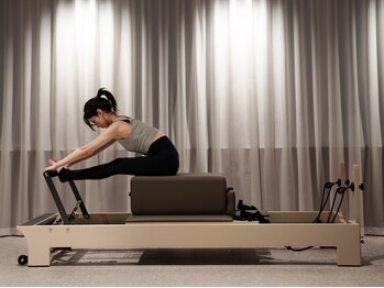 オリーブ バイ ザ シルク 八王子店(Olive Pilates by the SILK)の写真/【Olive pilates by the SILK/パーソナルピラティス】あなたのペースで、心地よく、快適に続けられる。
