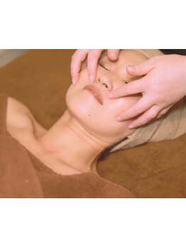 ホウレイ線・たるみ改善！予防ケア