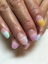 ネイルサロンふわり/パステルタテグラ