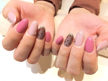 ネイルズ ララ(nails Lala)/ガーリーデザイン。