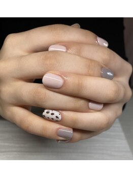 ニアネイル(Nia nail)/アート2本+ワンカラー