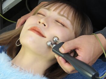 オーブ たかまつはり灸整骨院くじら館(aube)/3Dリフト小顔矯正