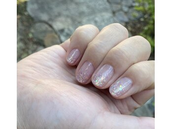 暑い季節にオススメのラメ