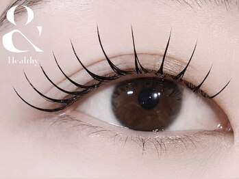 フィールラッシュ バイ グリーン(FEELLASH by green)の写真/下がりまつ毛にオススメの技術！人気のアンドヘルシーメニューで理想の目元へ☆