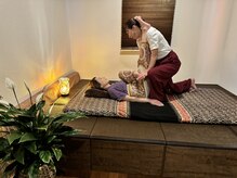 ピア千琴の雰囲気（タイ古式マッサージで心地よくストレッチ、指圧をしていきます。）