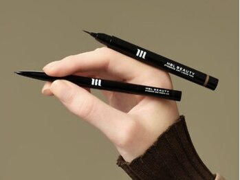 ハリウッドブロウリフト ワクシー 表参道店(HOLLYWOOD BROW LIFT WAXYYY.)/うぶ毛が描けるリキッド!